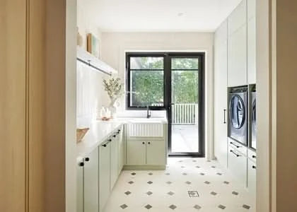 Alumiere Hinged Doors