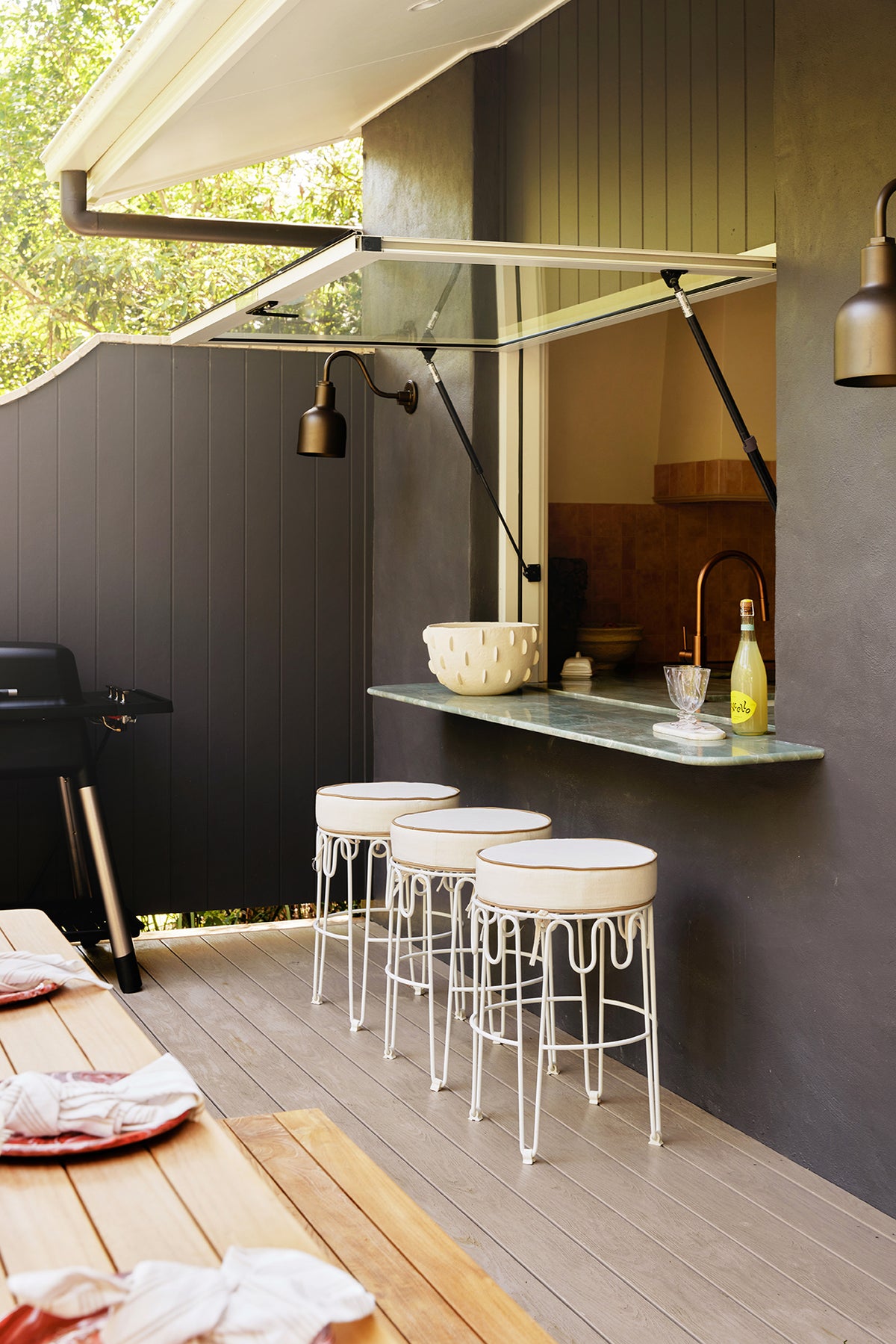 Alumiere Gas Strut Window