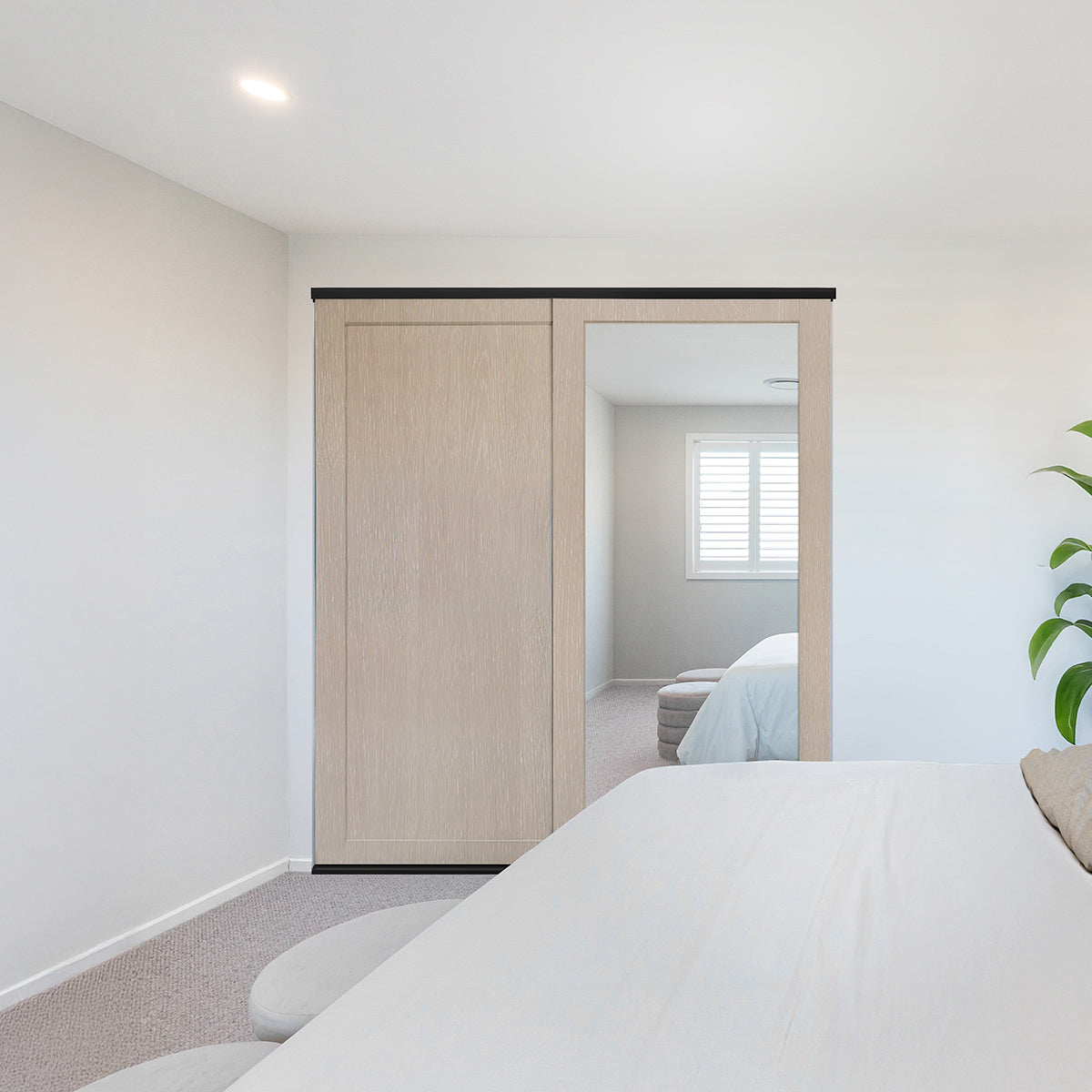 Shaker-Matt-Black-Coastal-Oak-Mirror