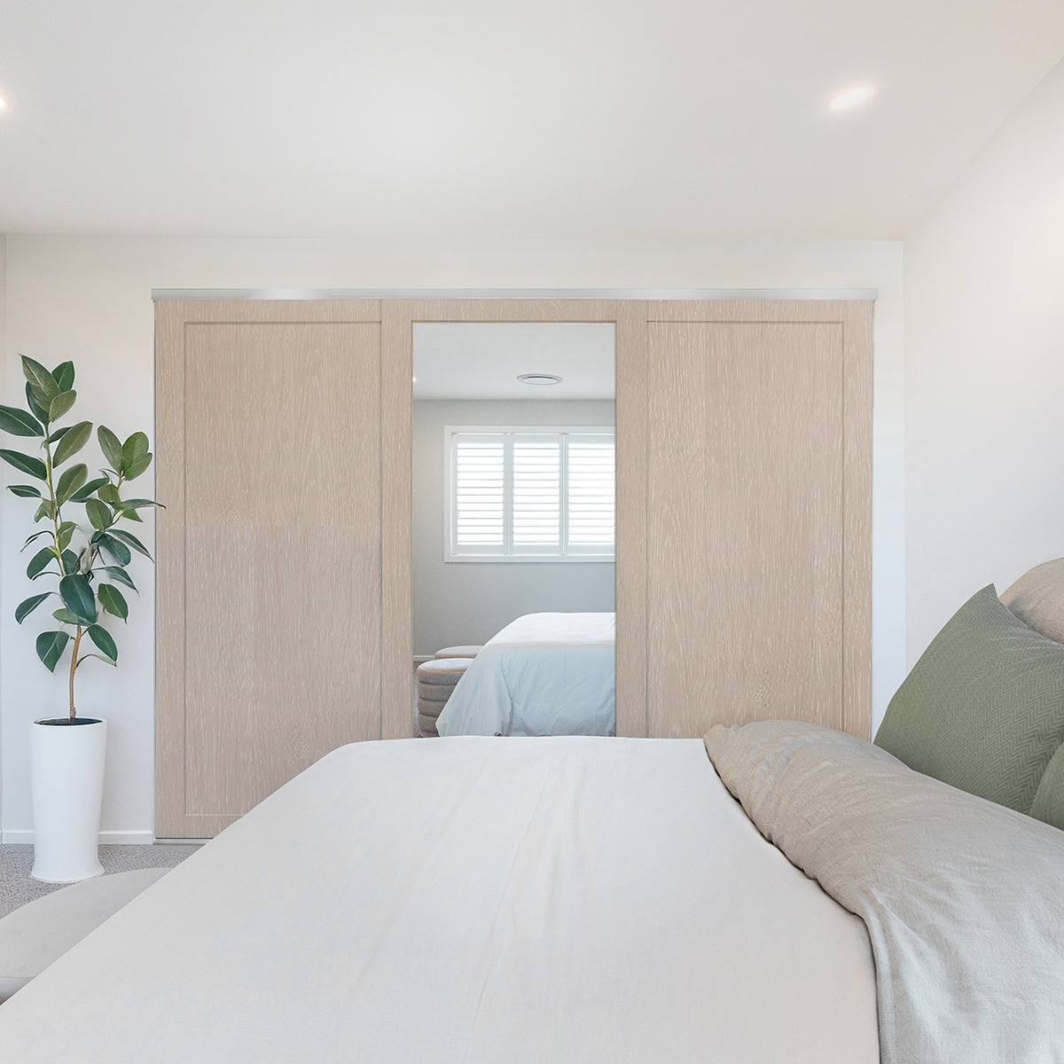 polished-silver-mirror-coastal-oak