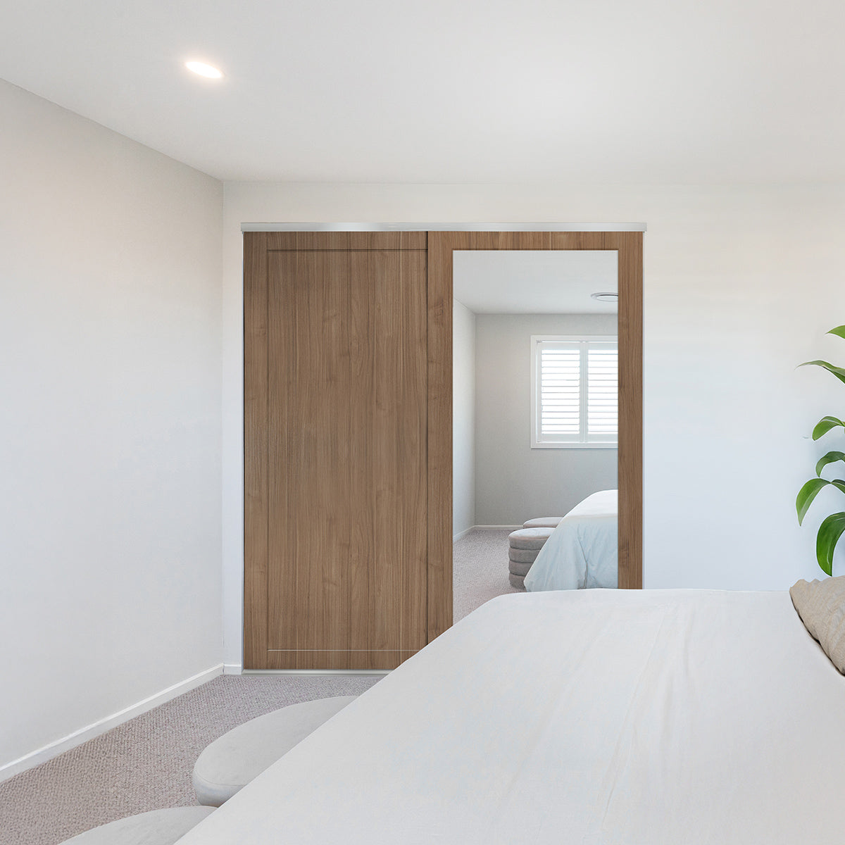 Shaker-PolishedSilver-Notaio-Walnut-Mirror