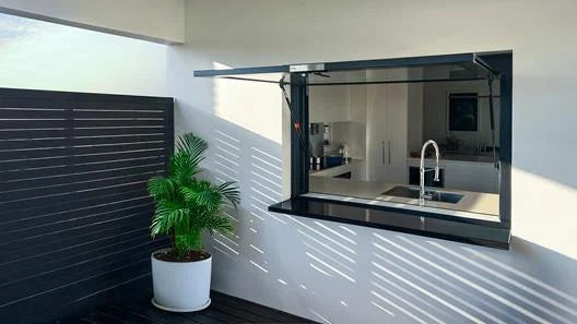 Alumiere Gas Strut Window