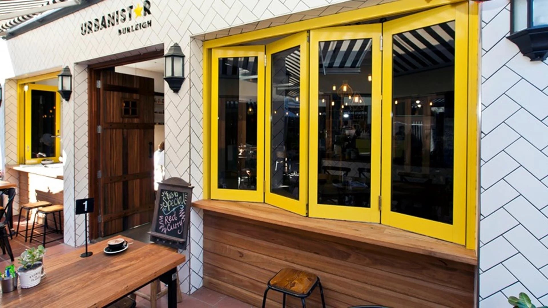 Aluminium Commercial Windows